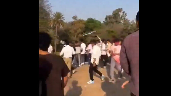 ಬೆಂಗಳೂರು, ಲಾಲ್‌ಬಾಗ್‌, ಹೋಳಿ, ಘರ್ಷಣೆ, Bangalore, Lalbagh, Holi, clash,