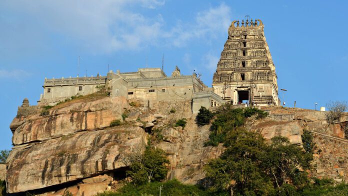 ಮೇಲುಕೋಟೆ