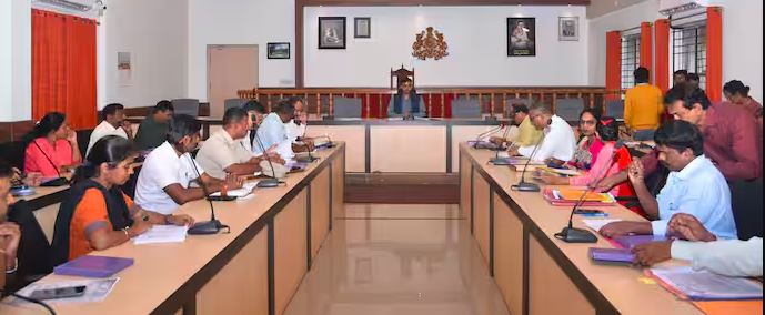 ಮ್ಯಾನ್ಯುವೆಲ್‌ ಸ್ಕ್ಯಾವೆಂಜರ್ ಕುರಿತ ಸಭೆ