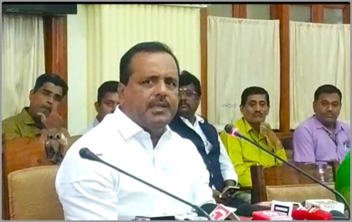 ಯು ಟಿ ಖಾದರ್