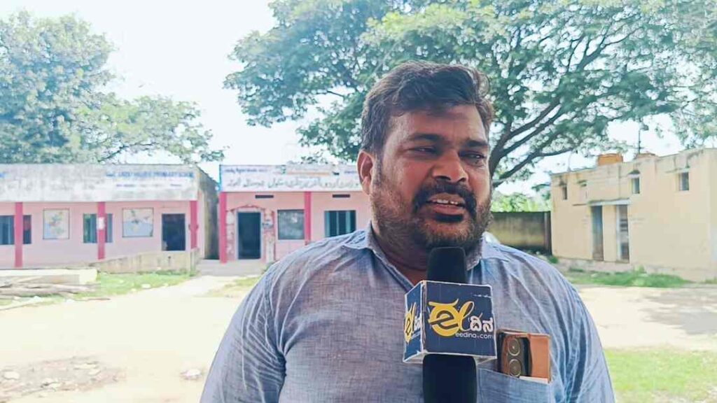 ರಿಯಾಜ್ ಅಹಮದ್ ಎಸ್ ಡಿ ಎಂ ಸಿ ಅಧ್ಯಕ್ಷರು ಉರ್ದು ಶಾಲೆ 1