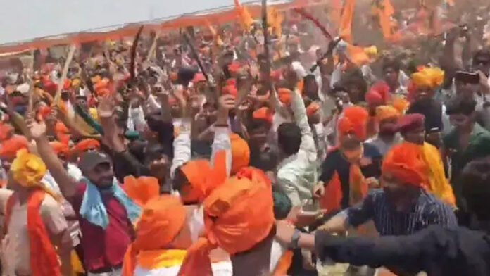 ಆಗ್ರಾ, ಶಸ್ತ್ರಾಸ್ತ್ರ, ಕರ್ನಿ ಸೇನಾ, ಪೊಲೀಸರು, Agra, weapons, Karni Sena, police,