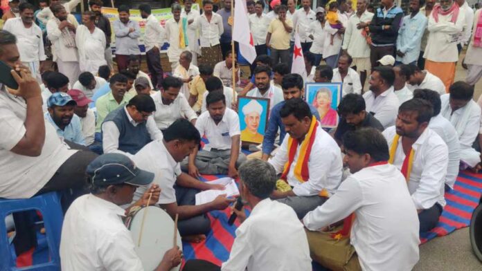 ಶಿಕ್ಷಕರ ವರ್ಗಾವಣೆಗೆ ಖಂಡನೆ