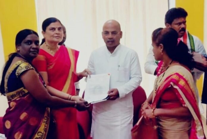 ಶಿಕ್ಷಕರ ಬೇಡಿಕೆ ಈಡೇರಿಕೆಗೆ ಆಗ್ರಹ