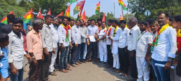 ಶೌಚಾಲಯ ಜಾಗ ಒತ್ತುವರಿ
