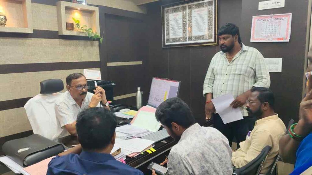 ಶ್ರಮಿಕ ನಗರ ನಿವಾಸಿಗಳ ಹಕ್ಕೊತ್ತಾಯ