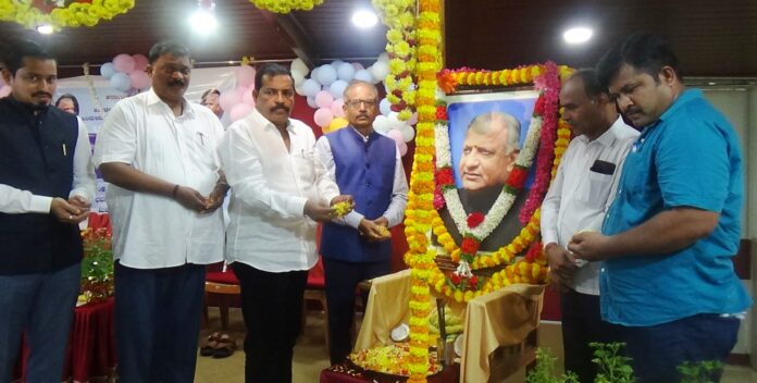 ಉಡುಪಿ | ಡಿ. ದೇವರಾಜ ಅರಸು ಅವರ ಆಡಳಿತ ಸೇವೆ ದೂರದೃಷ್ಠಿಗೆ ಹಿಡಿದ ಕೈಗನ್ನಡಿ - ನಗರಸಭೆ ಅಧ್ಯಕ್ಷ ಪ್ರಭಾಕರ ಪೂಜಾರಿ