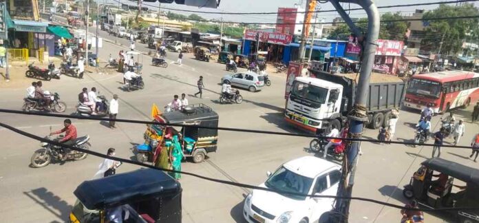 ಸಂಚಾರ ಅಸ್ತವ್ಯಸ್ತ