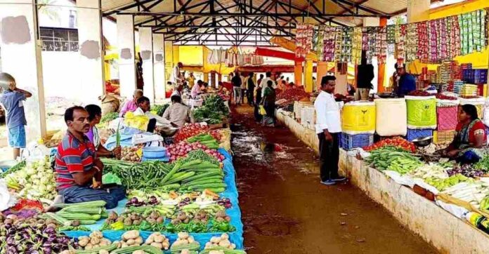 ಮೂಲಸೌಕರ್ಯಗಳಿಲ್ಲದ ಸಂತೆ ಮೈದಾನ