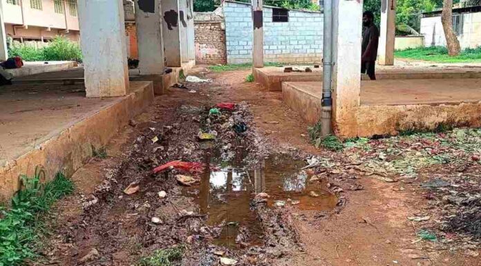 ಸಂತೆ ಮೈದಾನ ಅವ್ಯವಸ್ಥೆಯ ಆಗರ