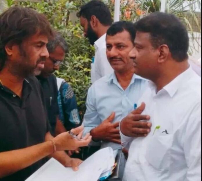 ಖಾಸಗಿ ಶಾಲೆ ದಂಧೆ ಕಡಿವಾಣಕ್ಕೆ ಆಗ್ರಹ