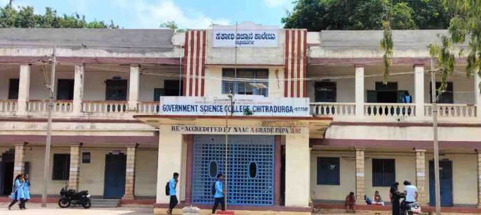 ಸರ್ಕಾರಿ ಕಾಲೇಜಿಗೆ ಉಪನ್ಯಾಸಕರೇ ಇಲ್ಲ