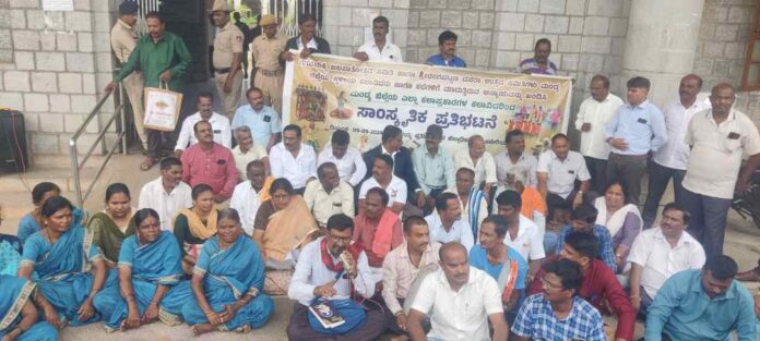 ಕಾರಸವಾಡಿ ಮಹದೇವ