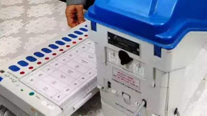 ಸಿಸಿಟಿವಿ ಕಣ್ಗಾವಲಿನಲ್ಲಿರುವ ಇವಿಎಂ