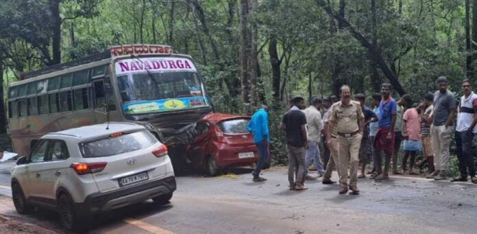 ಸೀತಾನದಿ ಬಳಿ ಕಾಉ ಬಸ್ಸಿನ ನಡುವೆ ಅಪಘಾತ