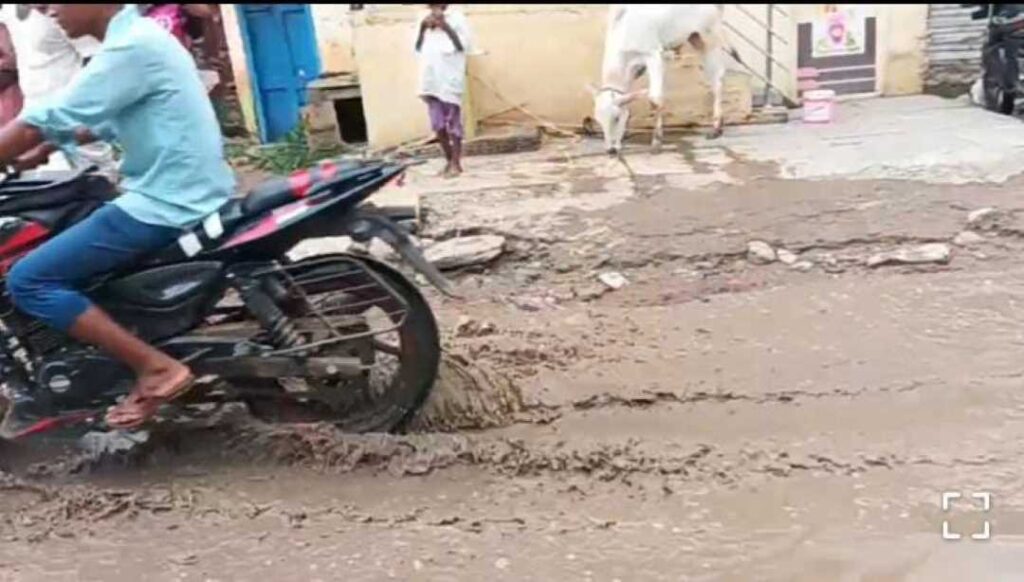 ಸೋಮನಾಳ ರಸ್ತೆ 2