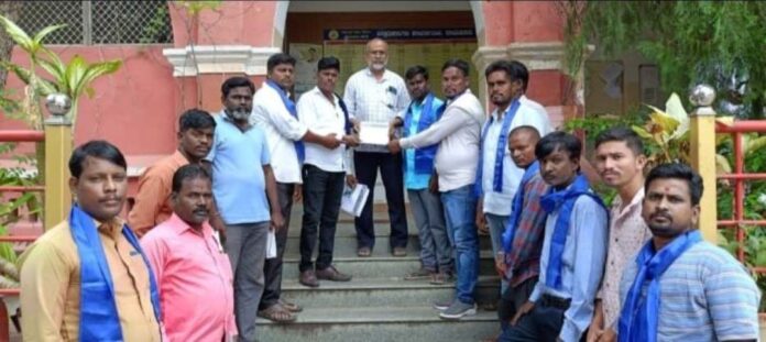 ಹಾರುಬೂದಿ ಸಾಗಾಟ ತಡೆಗೆ ಆಗ್ರಹ