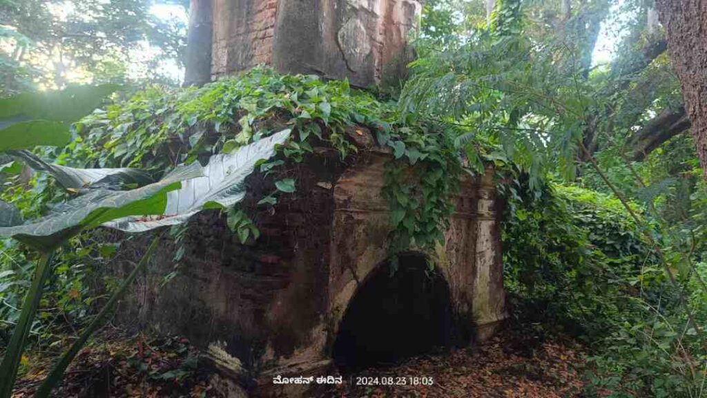 ಹುಣಸೂರಿನಲ್ಲಿ ಬ್ರಿಟಿಷರ ಗೋರಿಗಳು 1