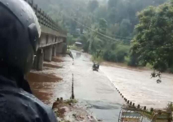 ಹೆಬ್ಬಾಳೆ ಸೇತುವೆ ಮುಳುಗಡೆ